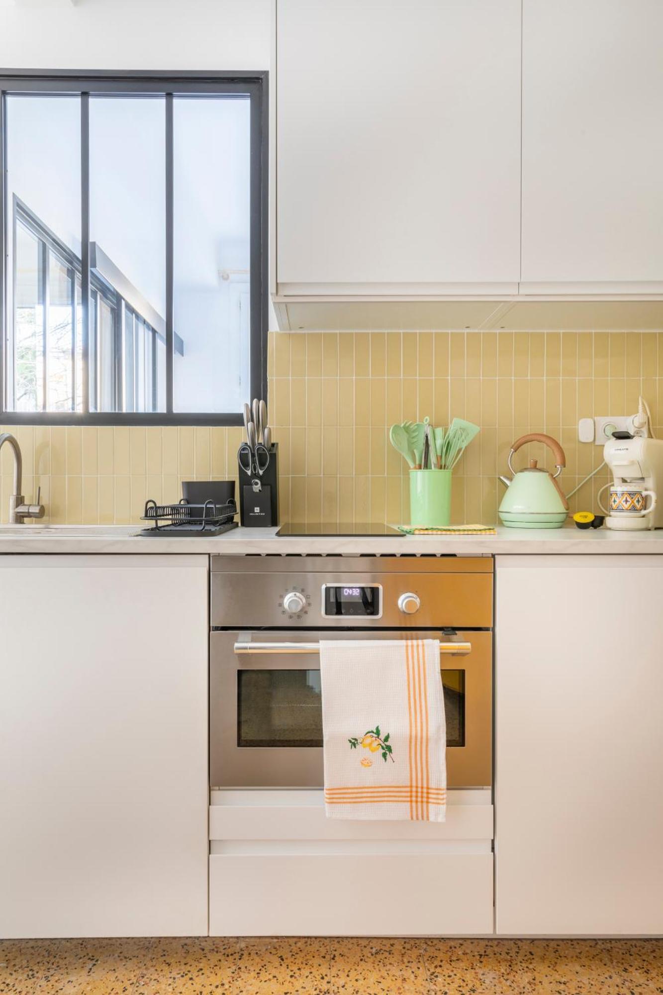 Apartment Petit Jaune, T2 Centre Avec Balcon Marseille