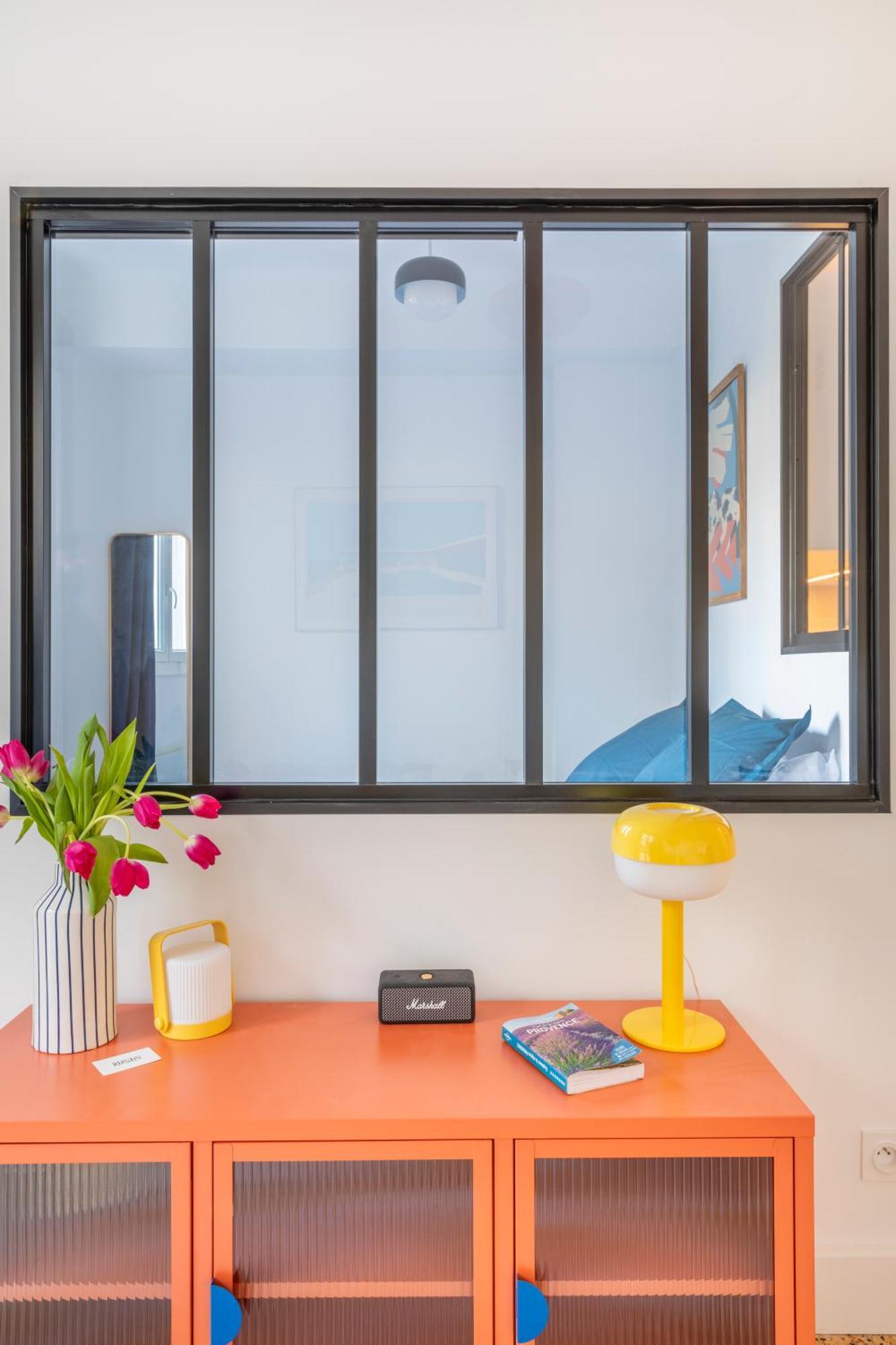 Petit Jaune, T2 Centre Avec Balcon Marseilles