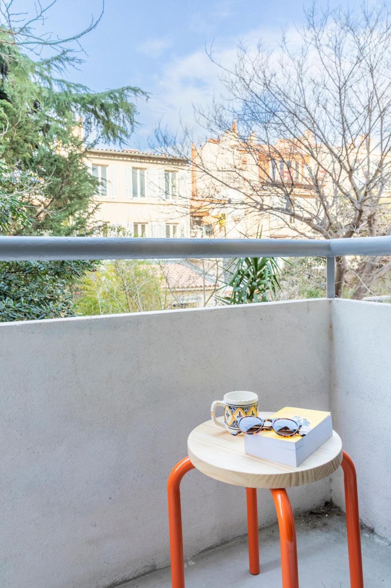 Petit Jaune, T2 Centre Avec Balcon Marseilles
