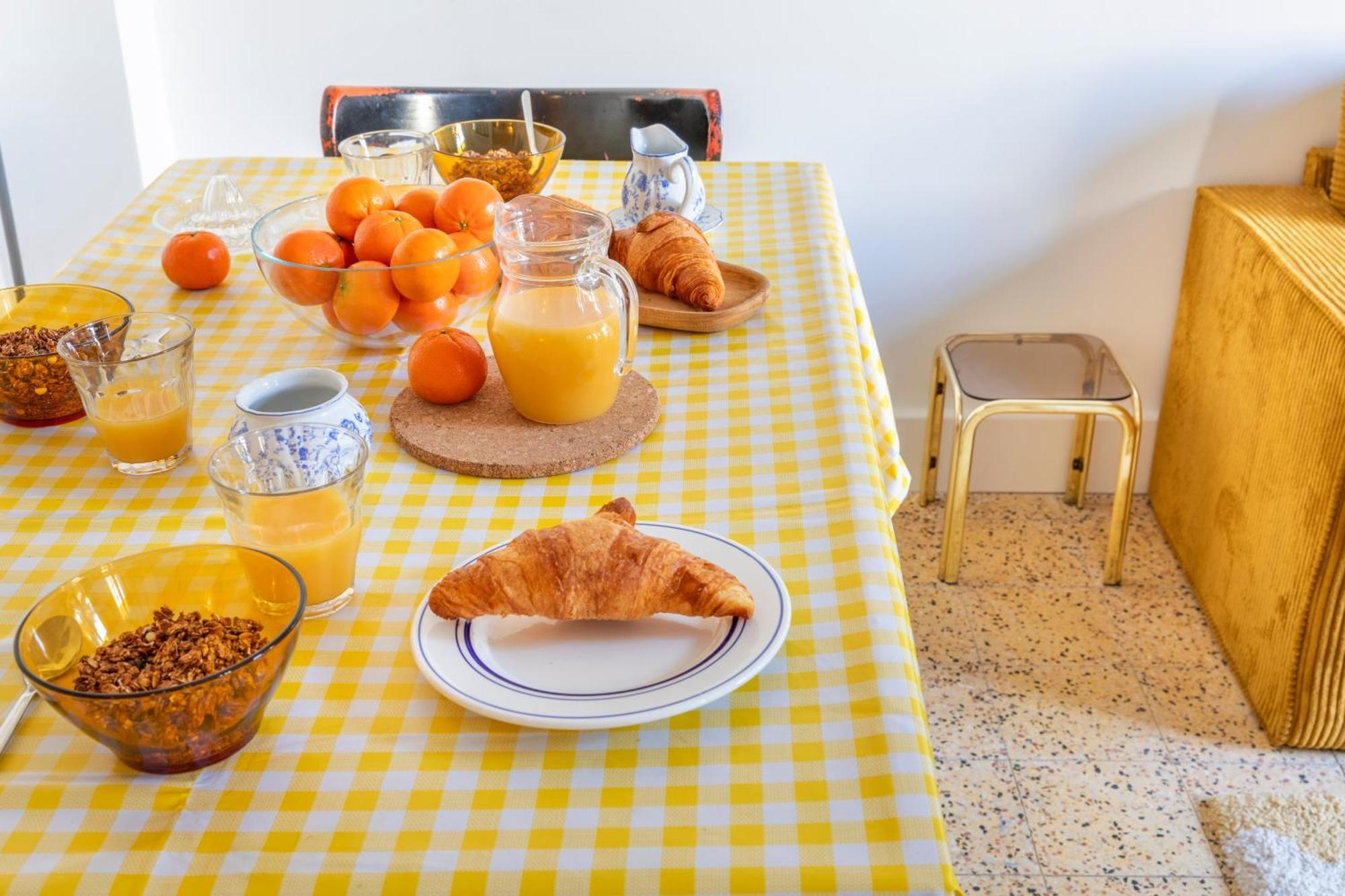 Appartement Petit Jaune, T2 Centre Avec Balcon Marseilles